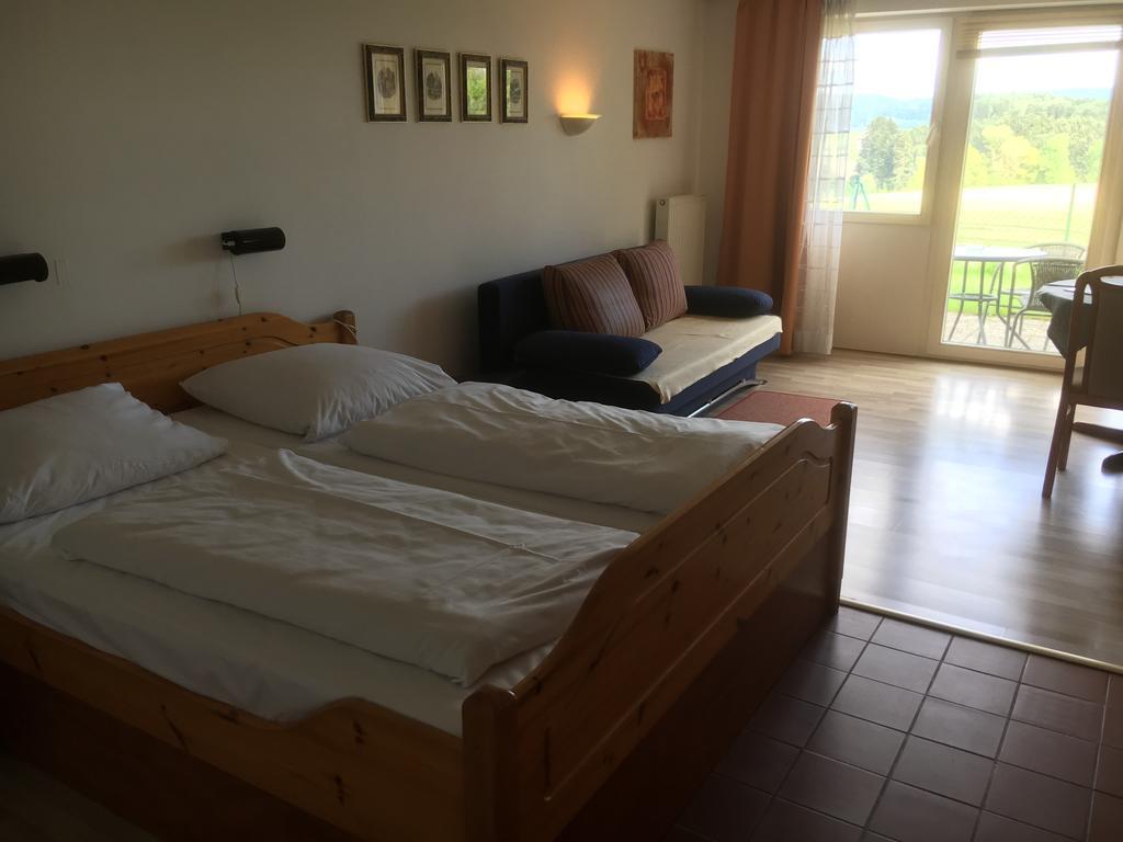 Apartmentanlage Am Kellerberg Zandt ภายนอก รูปภาพ